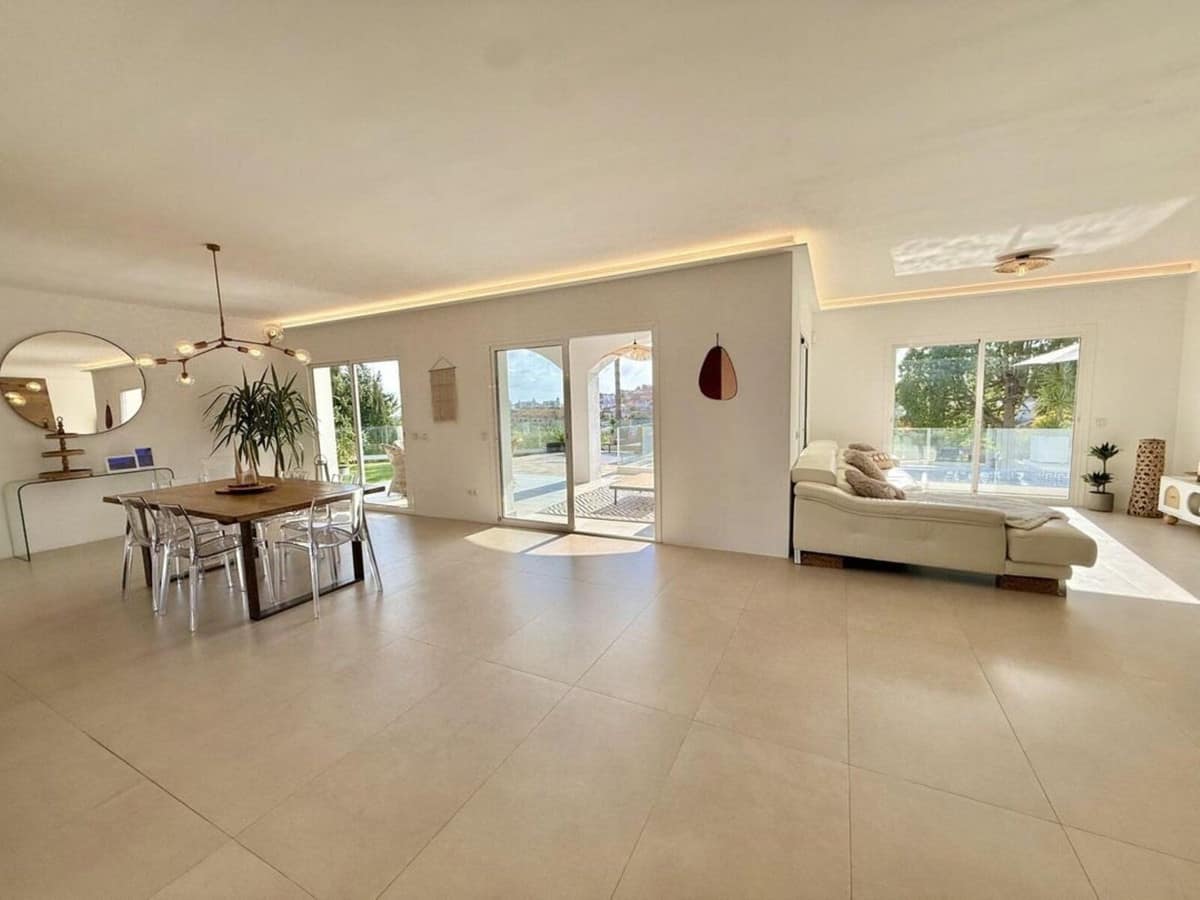 3-slaapkamer villa in Riviera del Sol met privézwembad in Riviera del Sol - foto 4