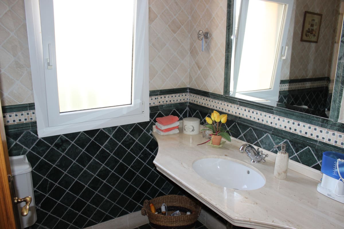 7-slaapkamer villa in Artola in Artola - foto 12