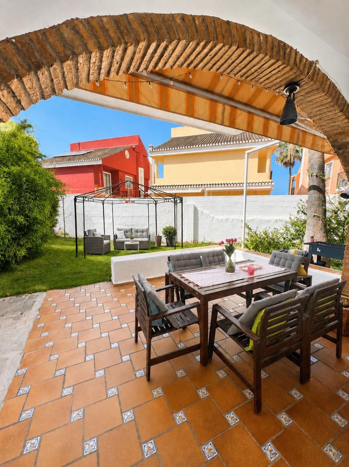 Drie-slaapkamer hoek-tussenwoning in Costabella, Marbella-Oost in Costabella - foto 6