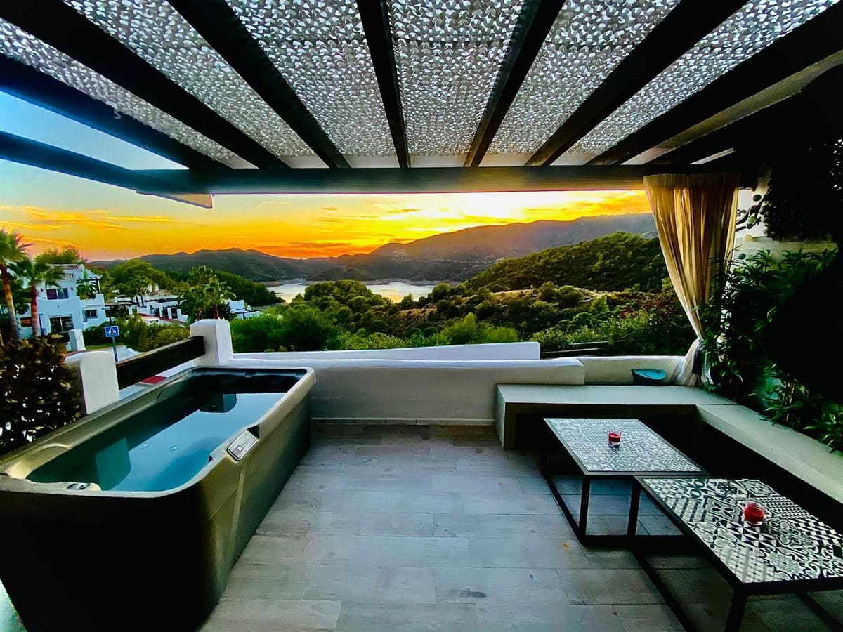 Twee-onder-een-kapwoning met 3 slaapkamers in Zahara de Istán in Istán - foto 2