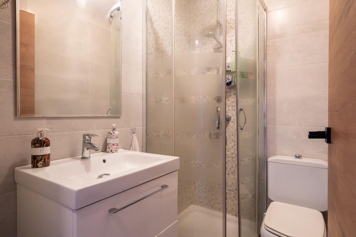 Penthouse duplex met zeezicht en drie slaapkamers in La Duquesa in La Duquesa - foto 14