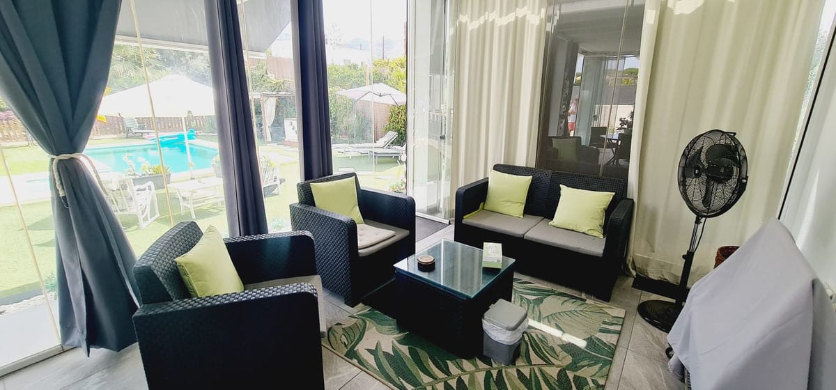 Vrijstaande villa met 4 slaapkamers in Alhaurín de la Torre in Alhaurín de la Torre - foto 2