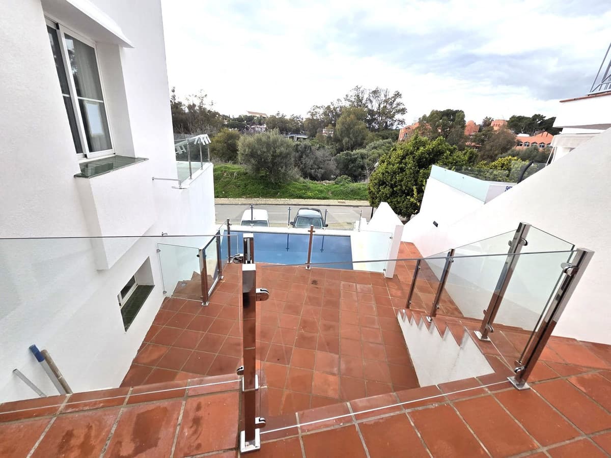 4-slaapkamer villa in Artola met privézwembad in Artola - foto 19