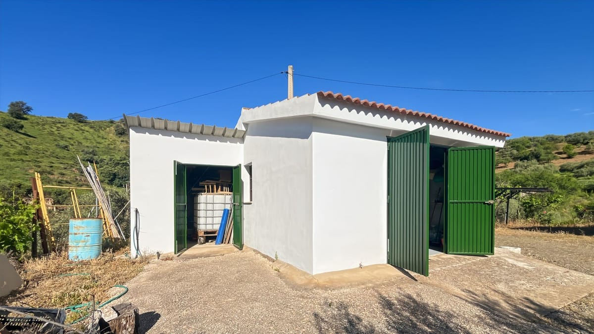Finca met 4 slaapkamers nabij Comares in Comares - foto 14