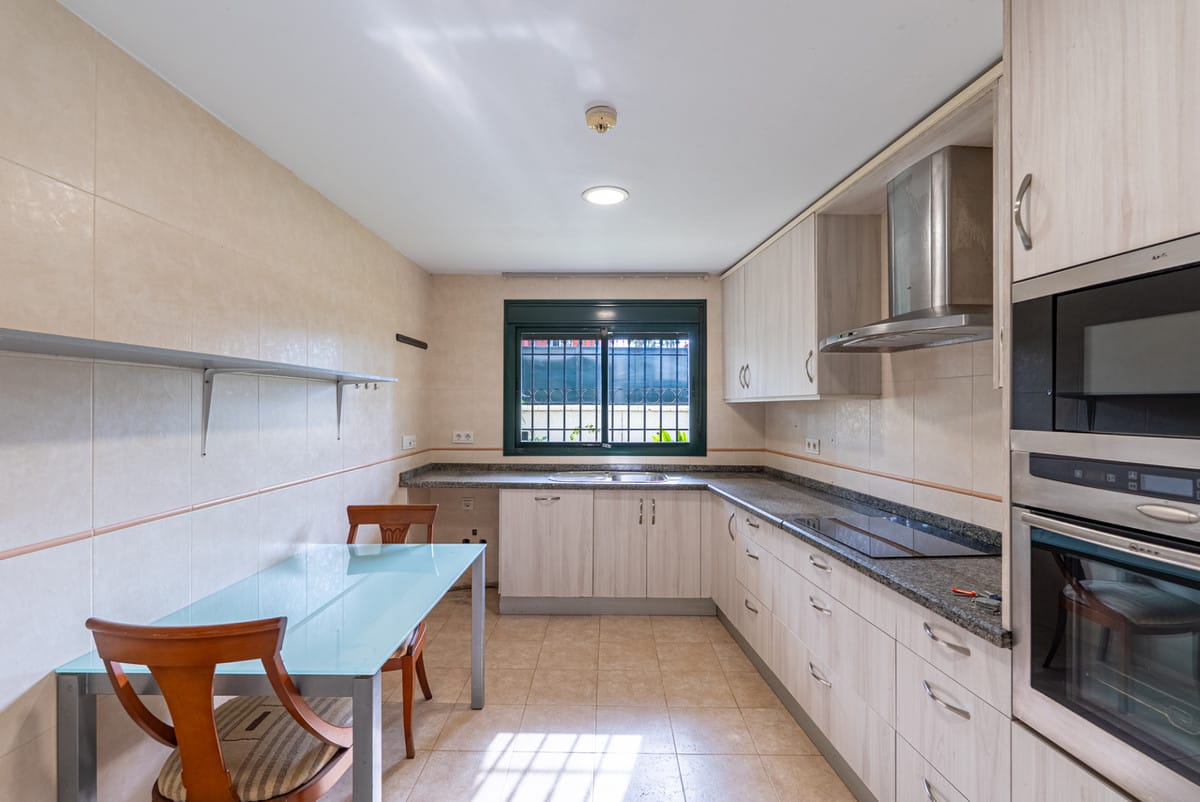 4-slaapkamerwoning in Estepona in Estepona - foto 13