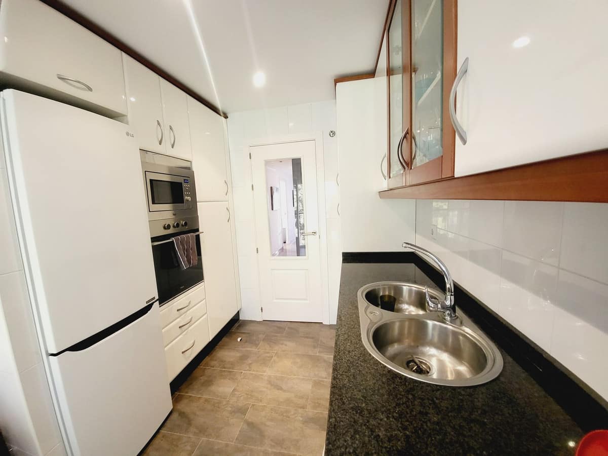 Drie-slaapkamerappartement in Miraflores in Miraflores - foto 9