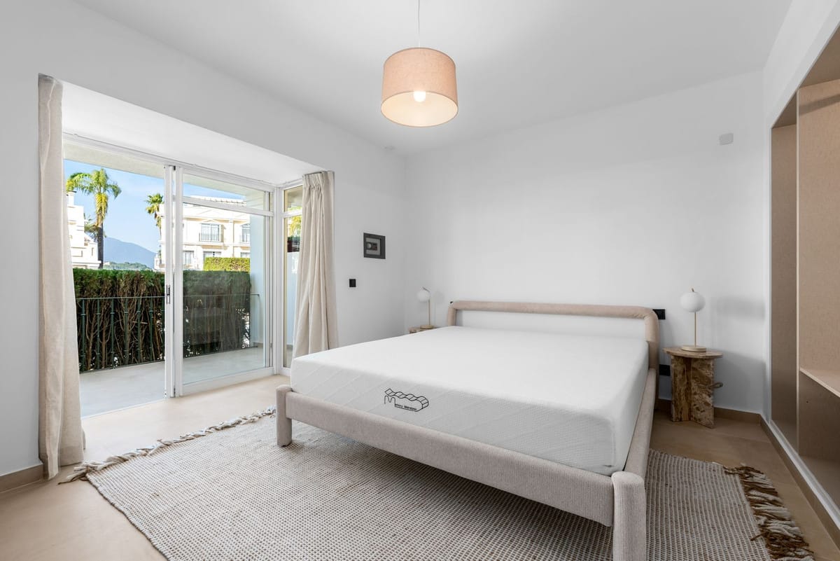 Drie-slaapkamerappartement in Marbella met directe zwembadtoegang in Marbella - foto 17