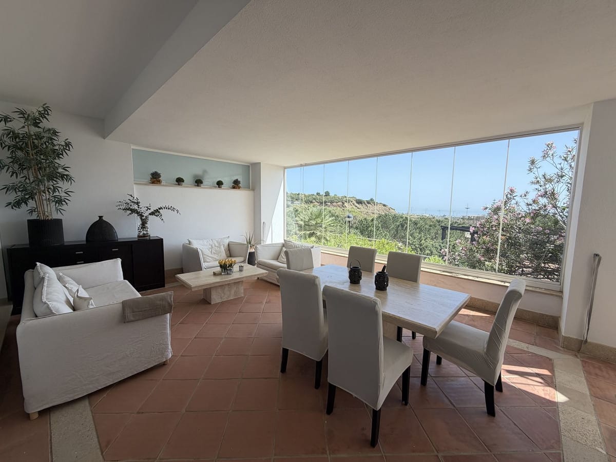 Drie slaapkamers, halfvrijstaande duplex-tussenwoning in Marbella (Santa Clara) in Marbella - foto 16