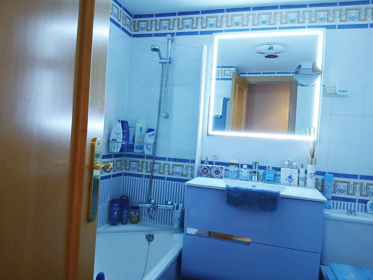 Uitzonderlijk ontworpen 3-slaapkamer duplex-appartement in Benalmádena in Benalmadena - foto 17