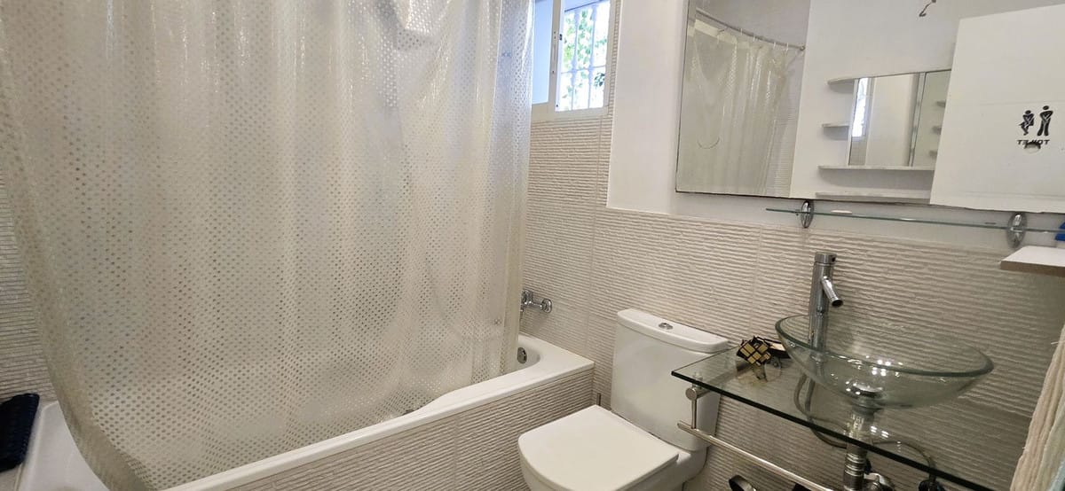 Vrijstaande woning met 3 slaapkamers in Las Chapas, Marbella Oost in Las Chapas - foto 14