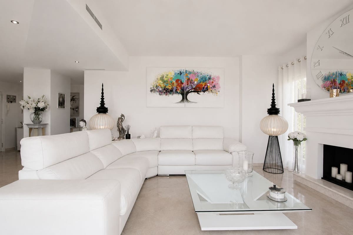 Luxueus hoekpenthouse duplex met panoramisch zeezicht in Elviria Hills, Marbella Oost in Elviria - foto 4