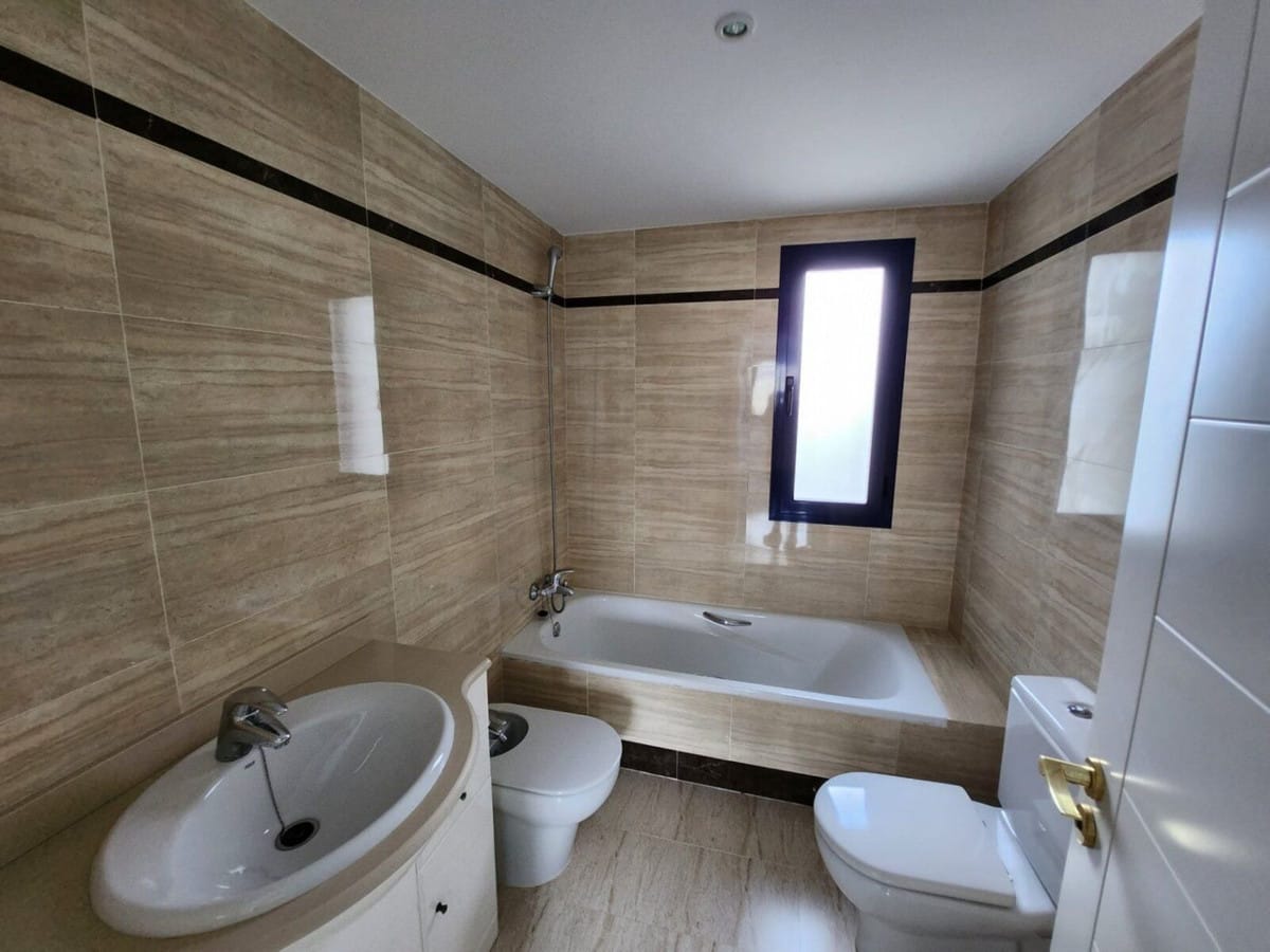 Penthouse duplex met 2 slaapkamers in Estepona in Estepona - foto 13
