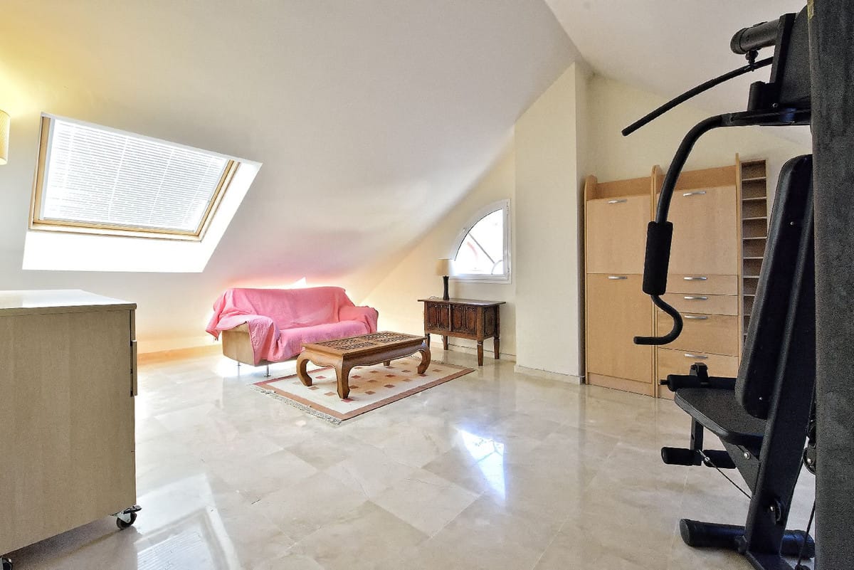 Woning met 3 slaapkamers in Torrequebrada in Torrequebrada - foto 16