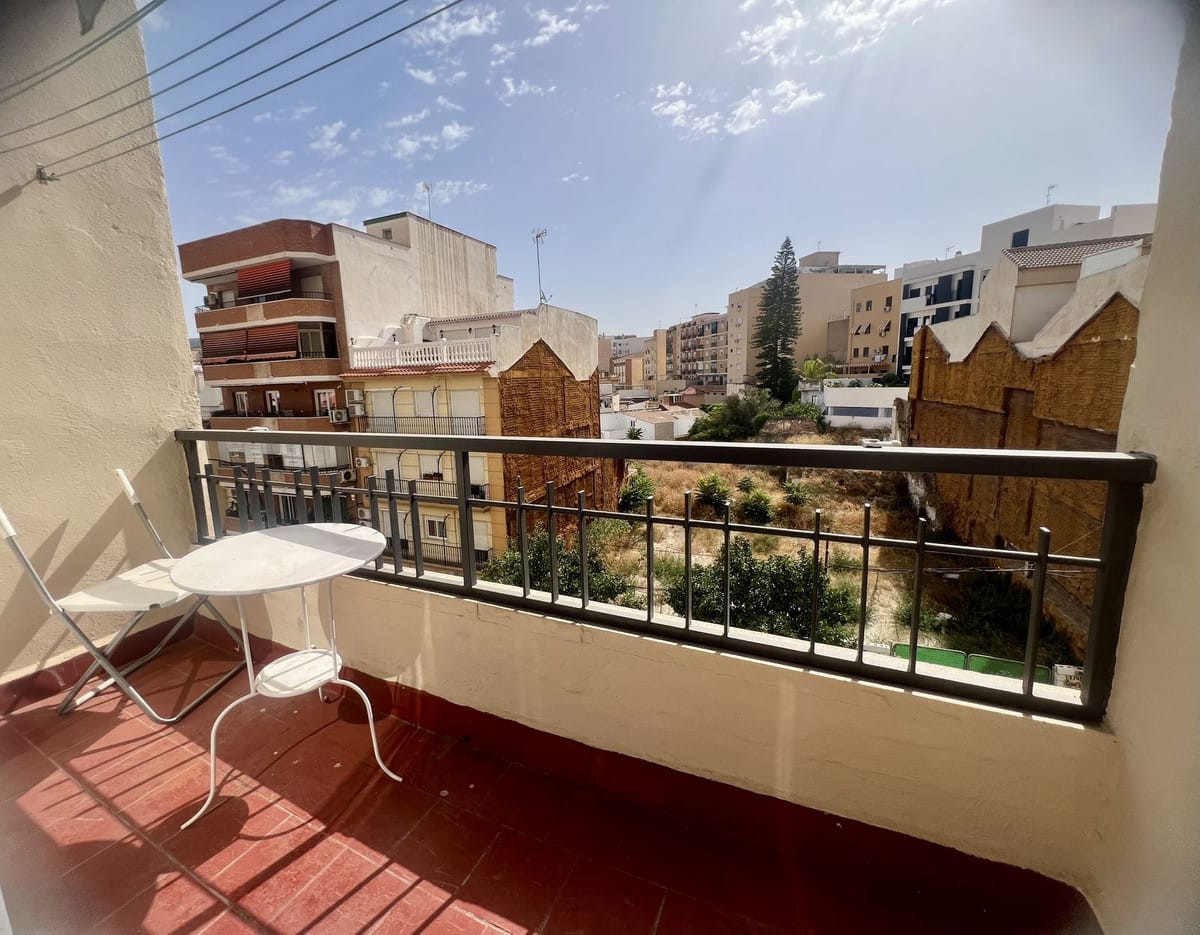 Licht 3-slaapkamerappartement in Málaga historisch centrum – ideaal voor studenten en lange termijn wonen in Málaga - foto 11