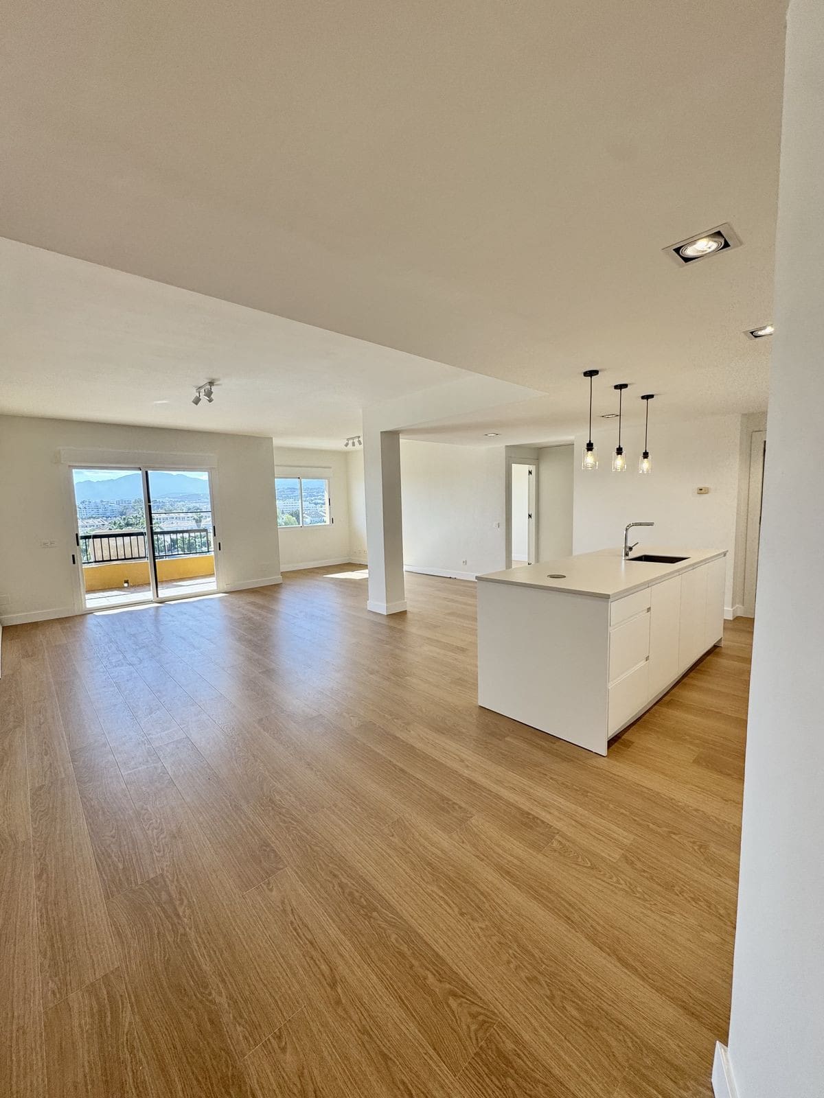 Drie-slaapkamerappartement in San Pedro de Alcántara in San Pedro de Alcántara - foto 3