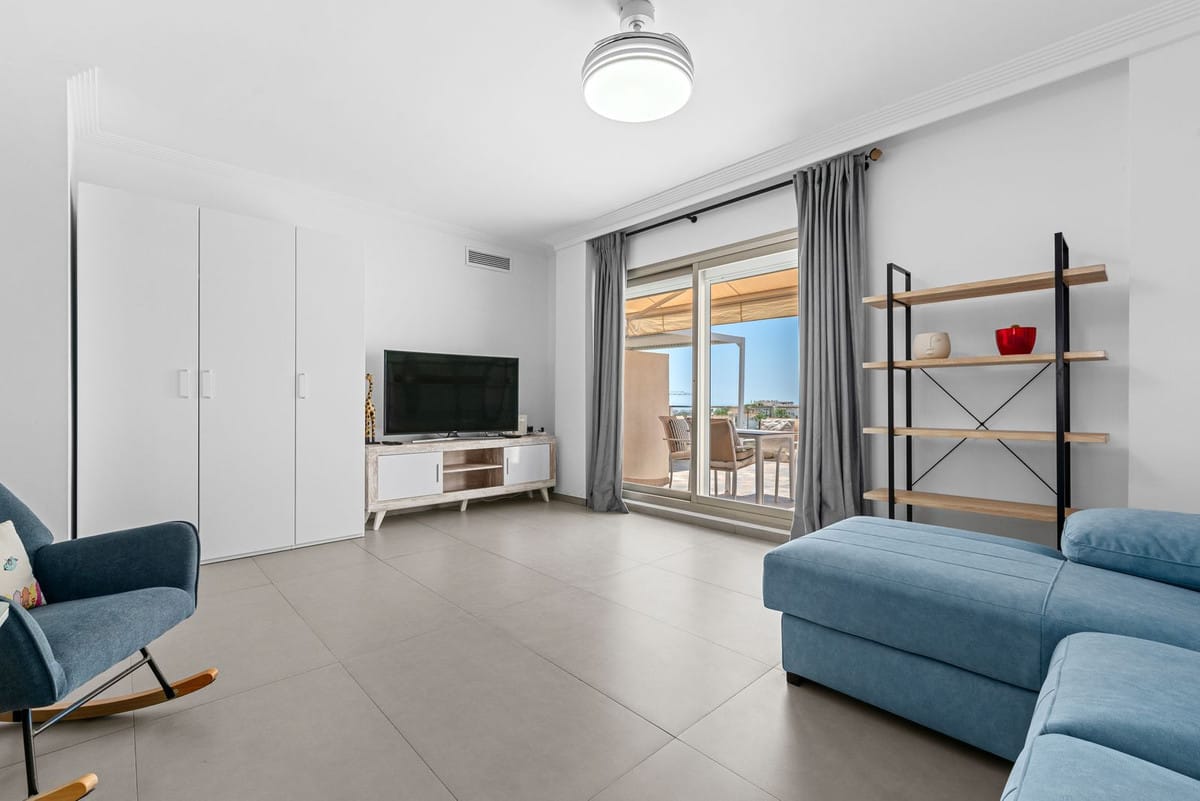 Elegant gerenoveerde penthouse met royaal privéterras aan de New Golden Mile in New Golden Mile - foto 13