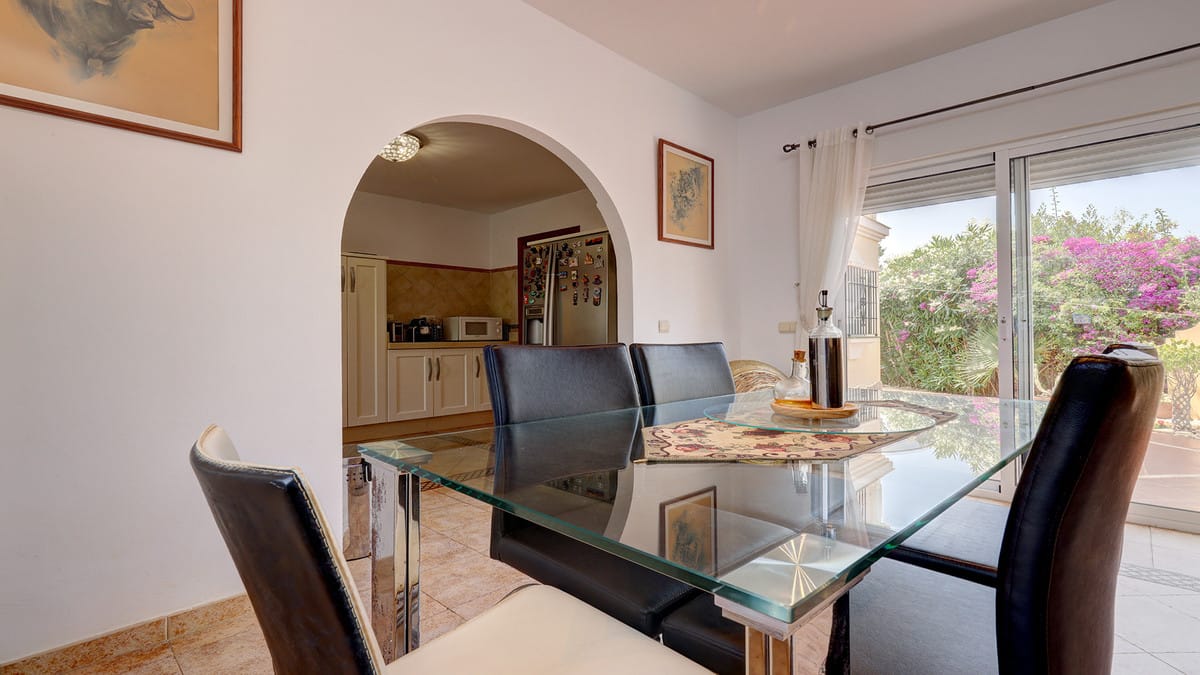 5 bedroom House in Casares in Casares - foto 11