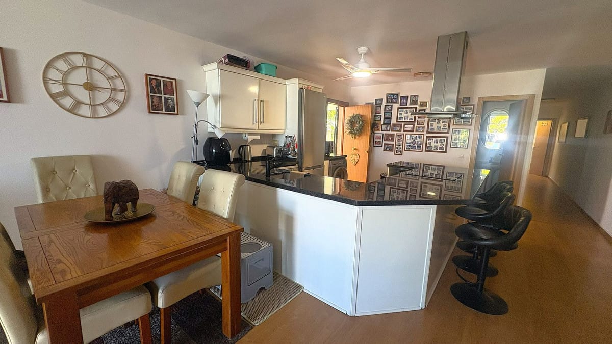 Drie-slaapkamer appartement in Estepona met zeezicht in Estepona - foto 12
