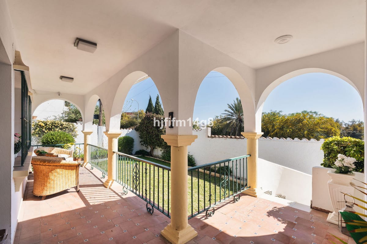 4-slaapkamer villa in La Campana, Nueva Andalucía in La Campana - foto 4