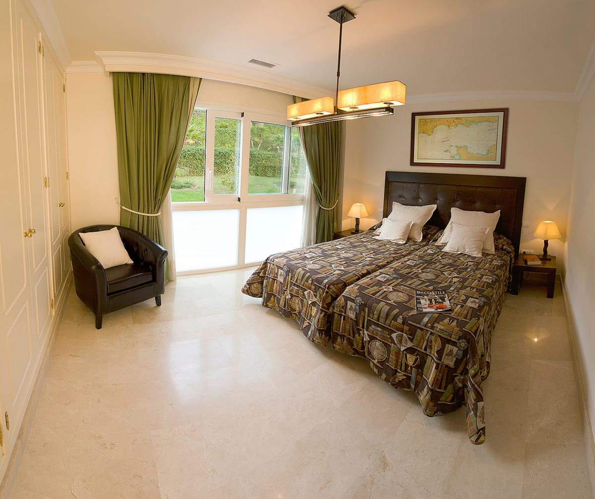 2-slaapkamer appartement in Marbella, Nueva Andalucía met panoramisch zee- en golfzicht in Marbella - foto 3