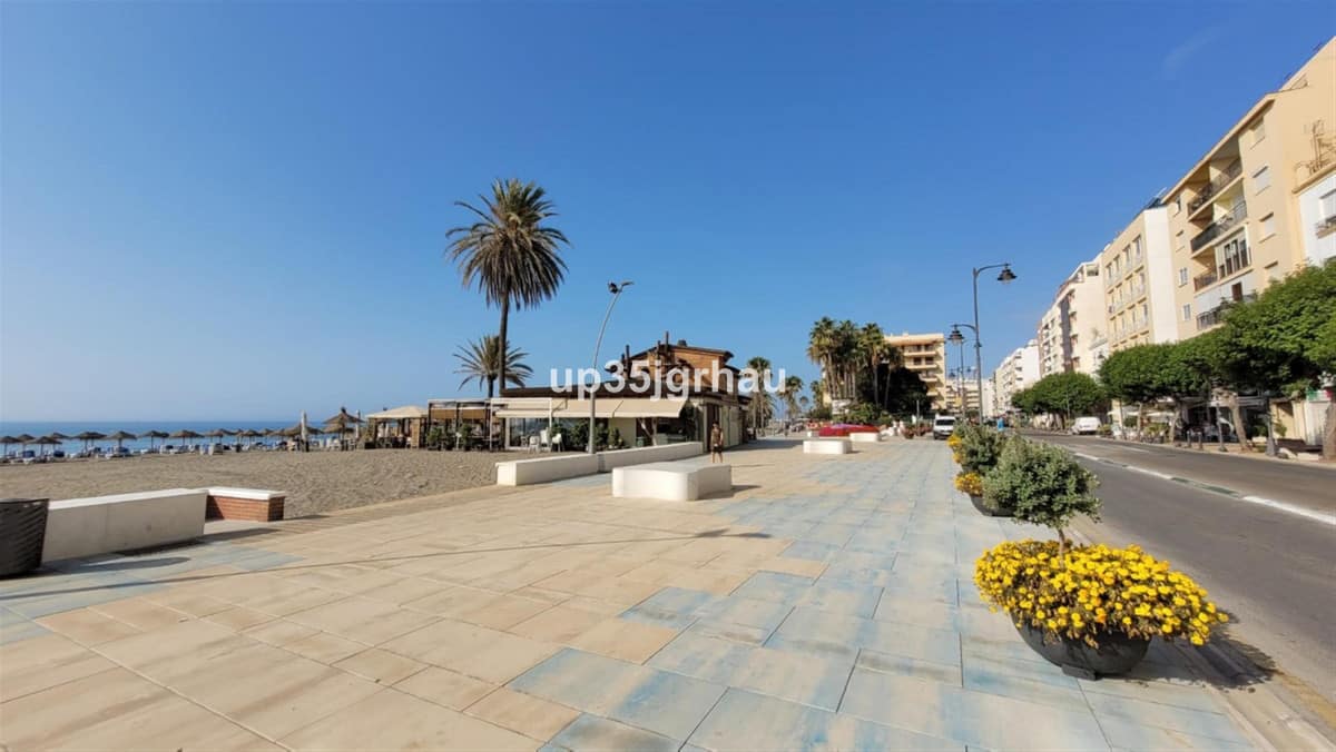 1 bedroom Apartment in Estepona in Estepona - foto 17