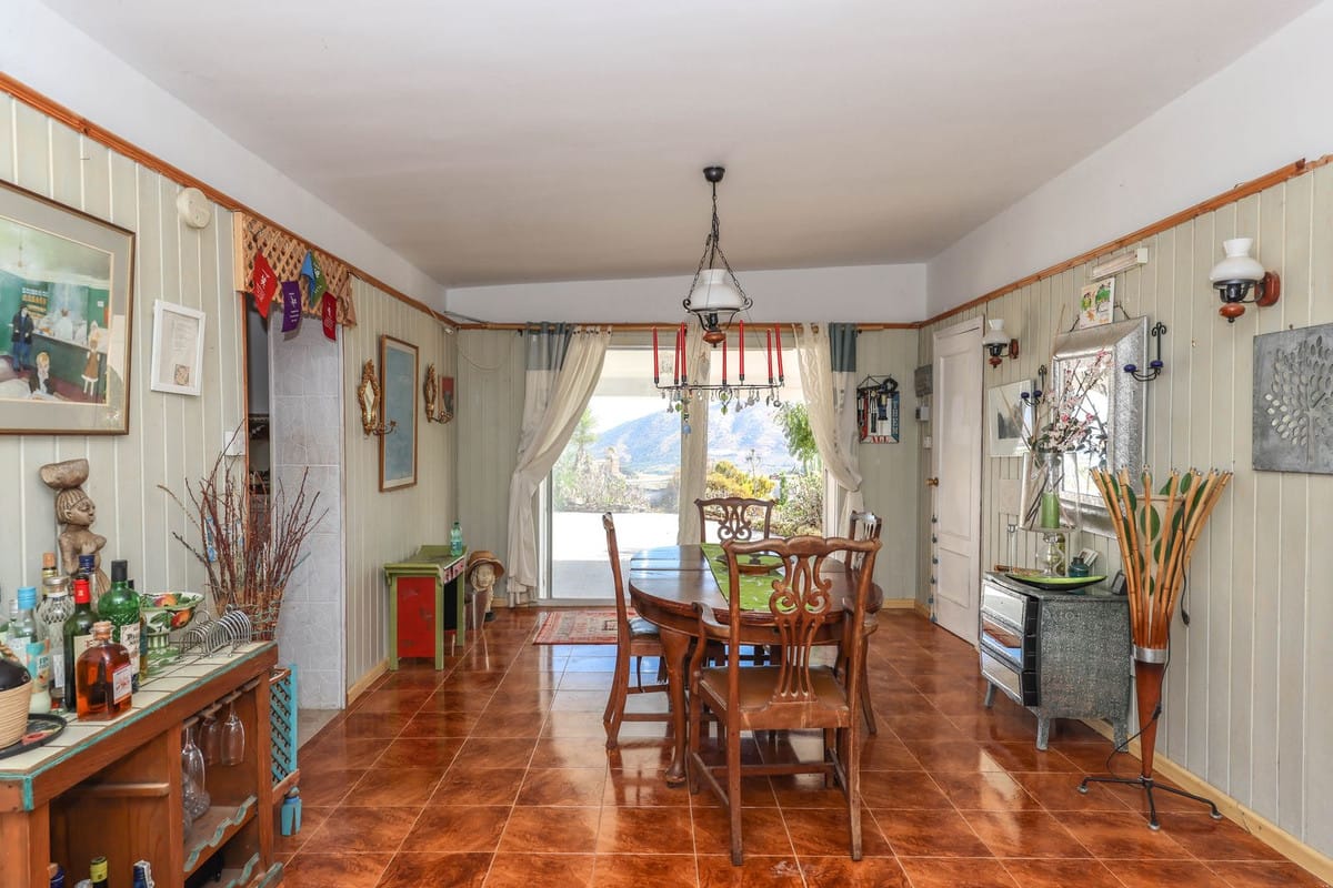 Villa met 3 slaapkamers in Guaro in Guaro - foto 4