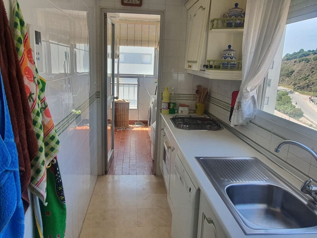 Drie-slaapkamer appartement aan de eerste lijn strand in Fuengirola in Fuengirola - foto 14