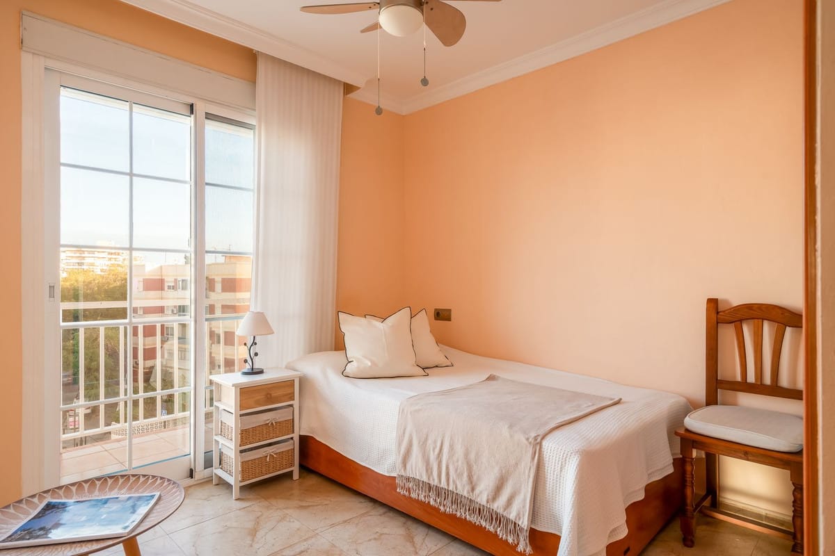 2 bedroom Apartment in Fuengirola in Fuengirola - foto 3