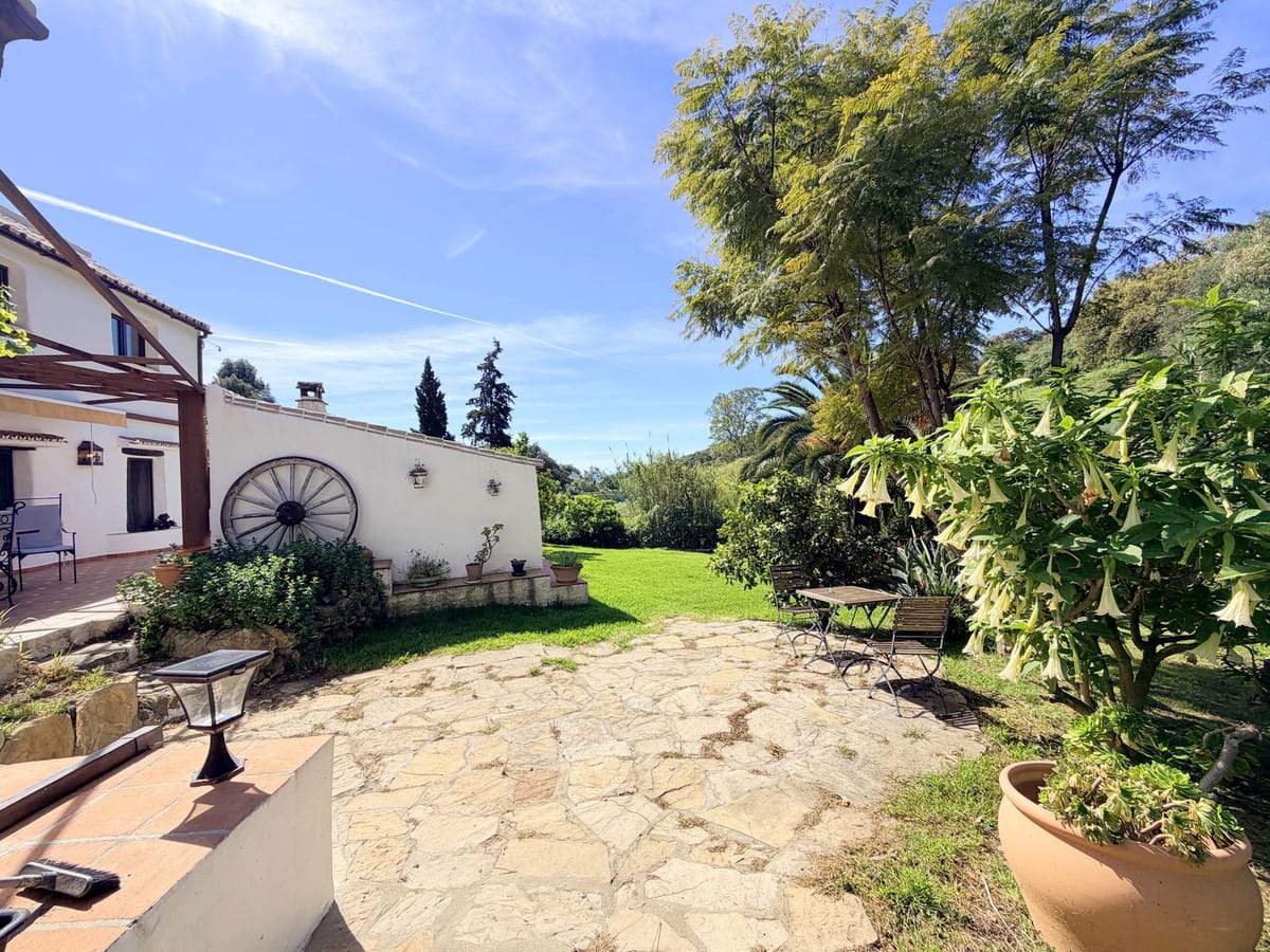 Finca met 4 slaapkamers in Casares in Casares - foto 2