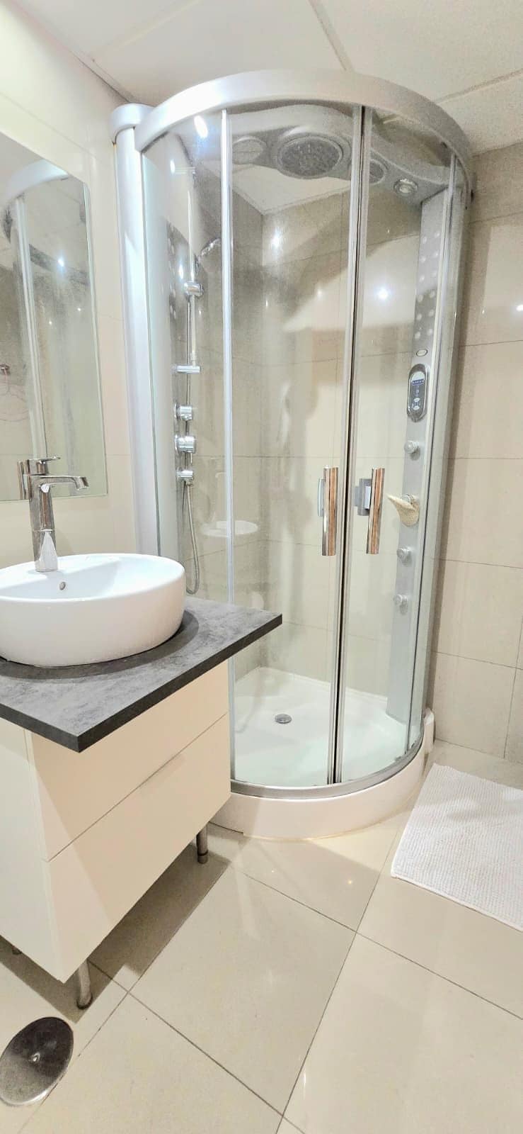 Drie-slaapkamer stadswoning in El Paraiso in El Paraiso - foto 18