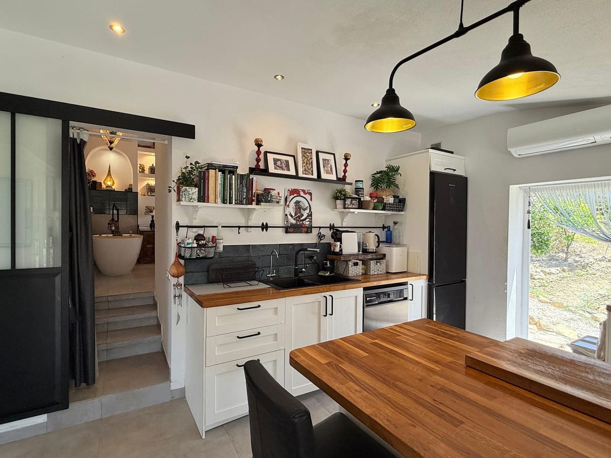 Spectaculair landgoed met drie onafhankelijke woningen en studio in Villanueva de la Concepción in Villanueva De La Concepcion - foto 11