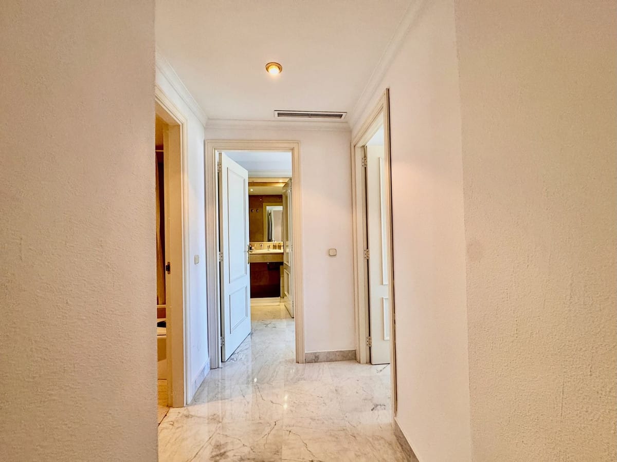 Appartement met twee slaapkamers in Puerto Banús in Puerto Banús - foto 10