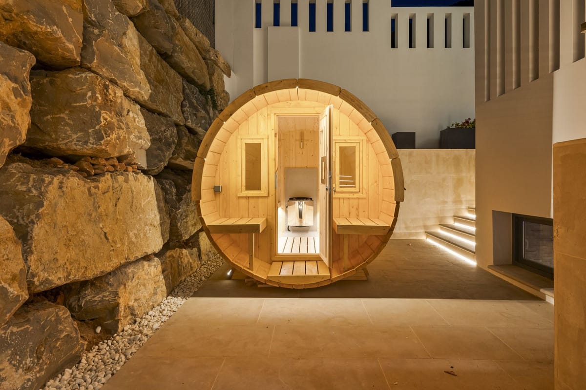 Villa Yara te koop in Mijas | Hedendaagse villa met cinema, sauna, zwembad en bergzicht in Mijas - foto 6