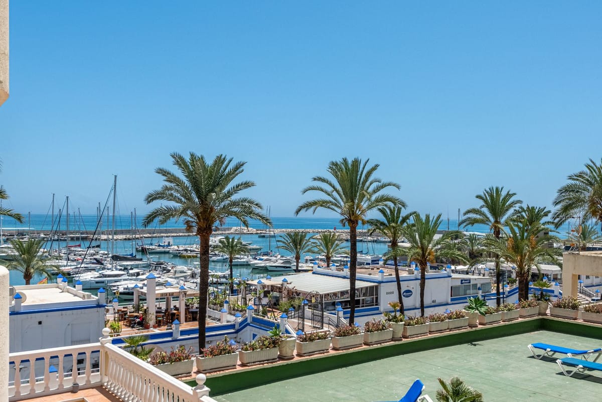 Één-slaapkamer appartement in Estepona, Puerto Paraíso in Estepona - foto 3