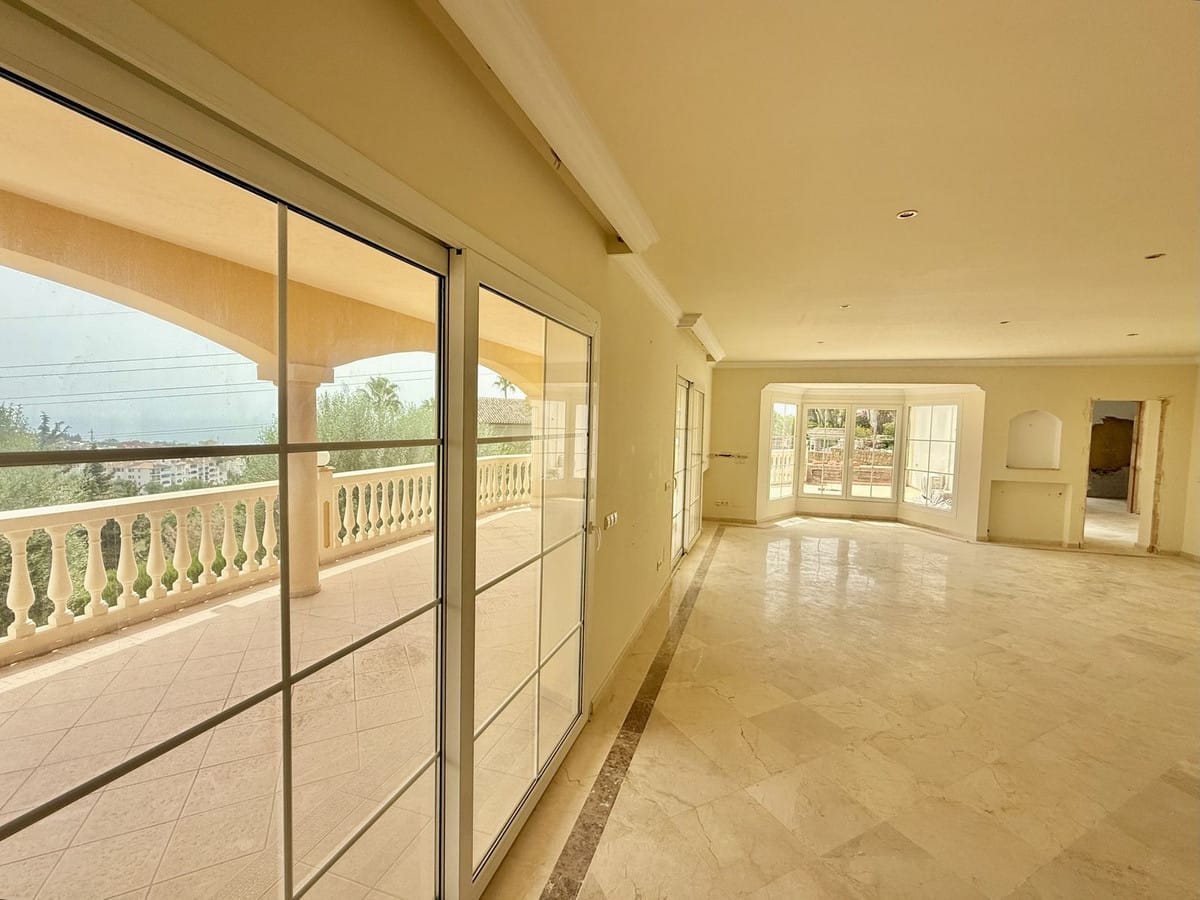 5-slaapkamer villa met zeezicht in Hacienda Las Chapas – renovatiekans in Hacienda Las Chapas - foto 9
