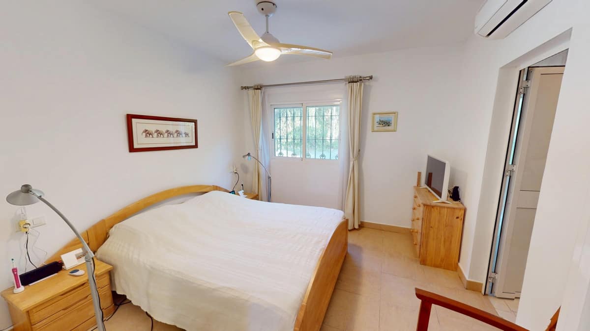 Villa met 4 slaapkamers in Vélez‑Málaga — R5165050 in Vélez-Málaga - foto 15