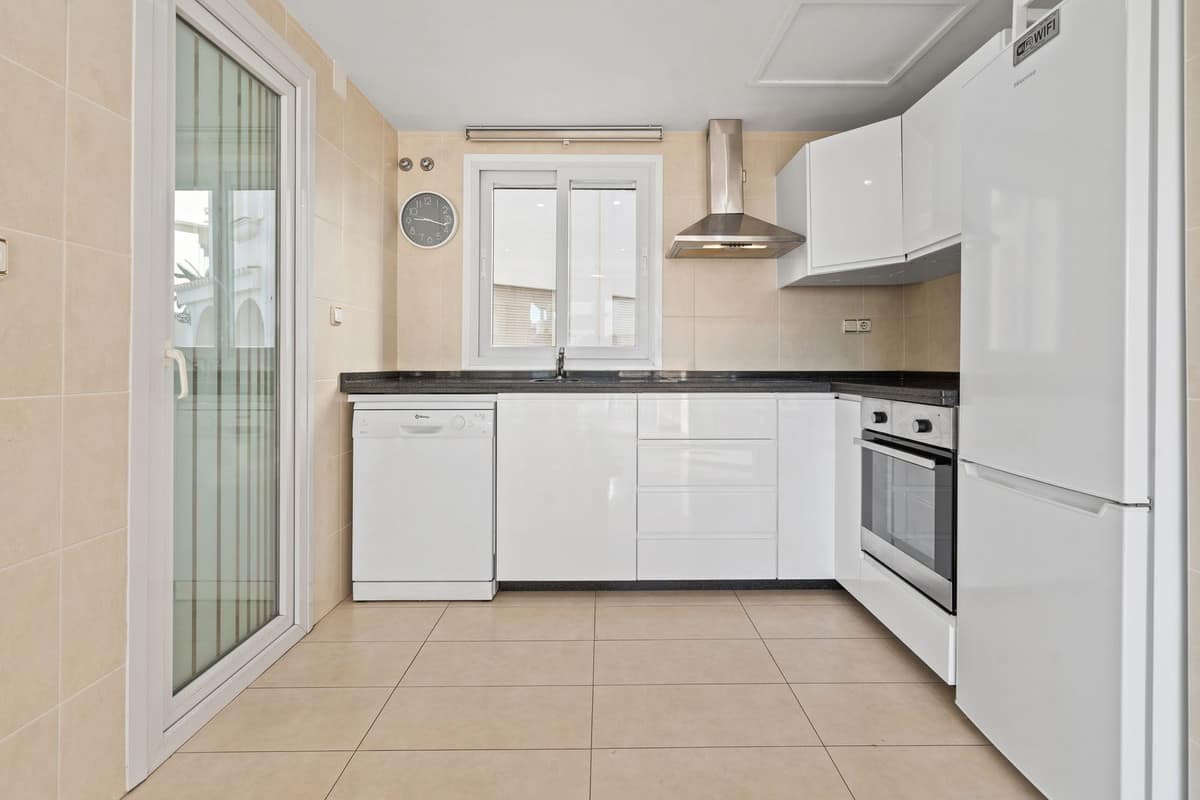 3-slaapkamer appartement nabij de haven van Estepona in Estepona - foto 6