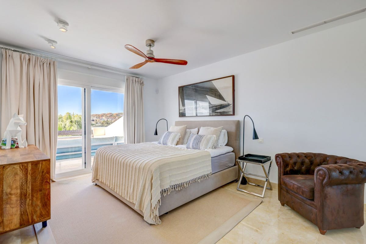 Instapklare duplex-penthouse met 3 slaapkamers in Atalaya, Marbella in Atalaya - foto 5