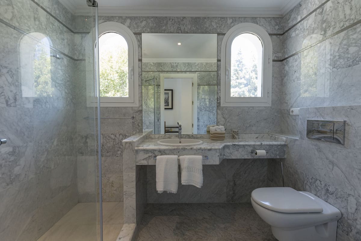 Luxe villa met 5 slaapkamers in Los Monteros Playa in Los Monteros - foto 20