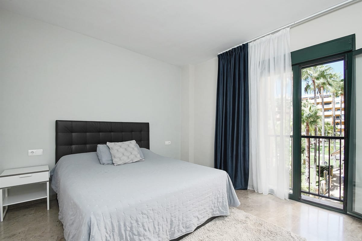 Drie-slaapkamer appartement in San Pedro de Alcántara in San Pedro de Alcántara - foto 9