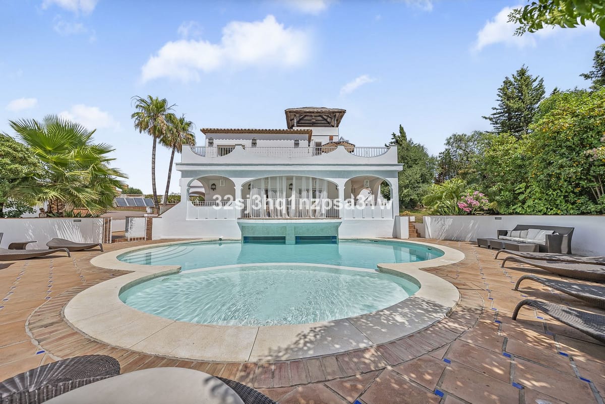 Villa met 6 slaapkamers in Estepona in Estepona - foto 2
