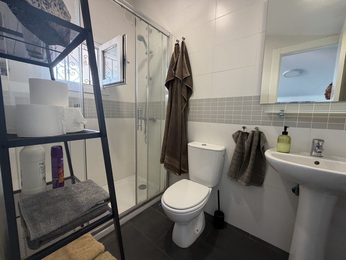 3-slaapkamer villa met panoramisch zeezicht in Princesa Kristina, La Duquesa in La Duquesa - foto 15