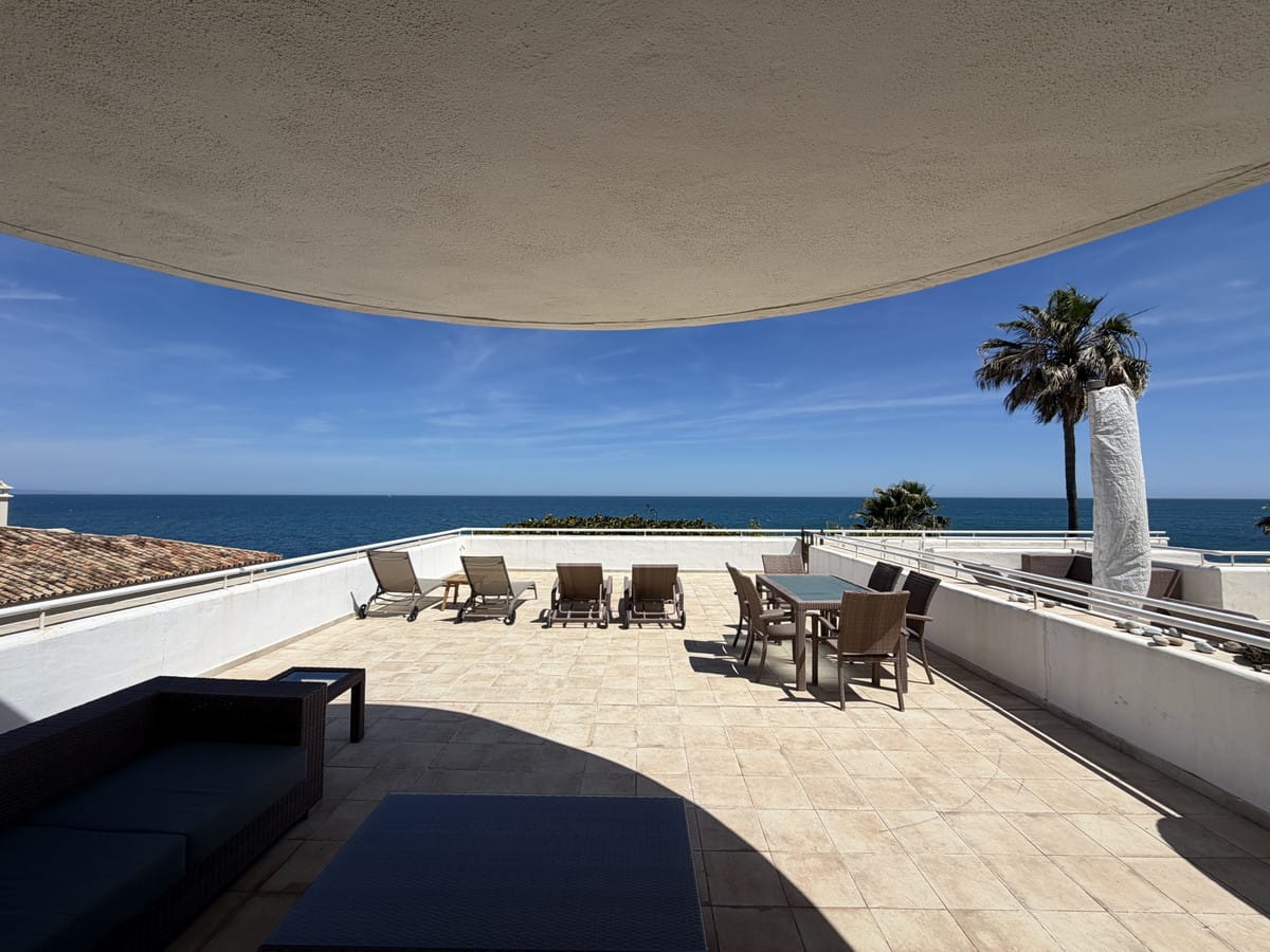 Appartement met 2 slaapkamers aan het strand in Estepona in Estepona - foto 16