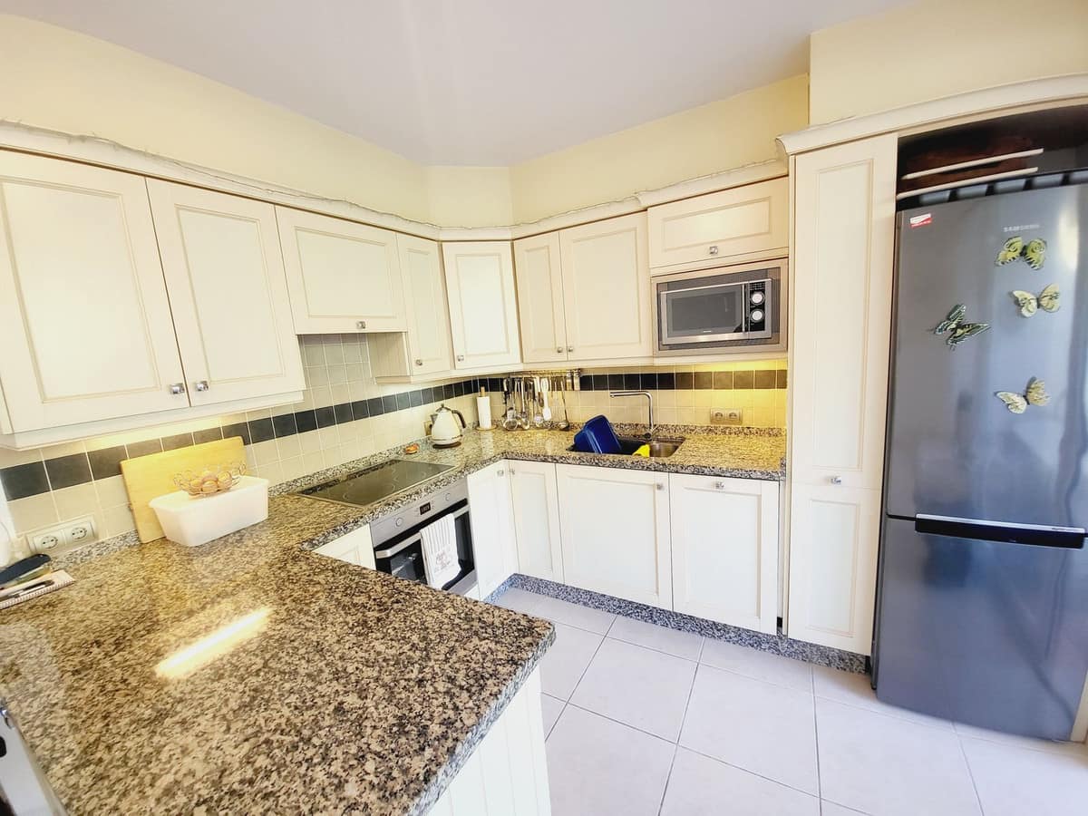 Drie-slaapkamer Stadswoning in Miraflores, Málaga in Miraflores - foto 12