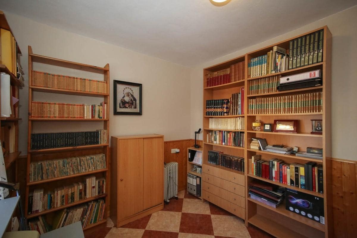 Drie woningen op één perceel in Alhaurín de la Torre – 5 slaapkamers, 4 badkamers in Alhaurín de la Torre - foto 15