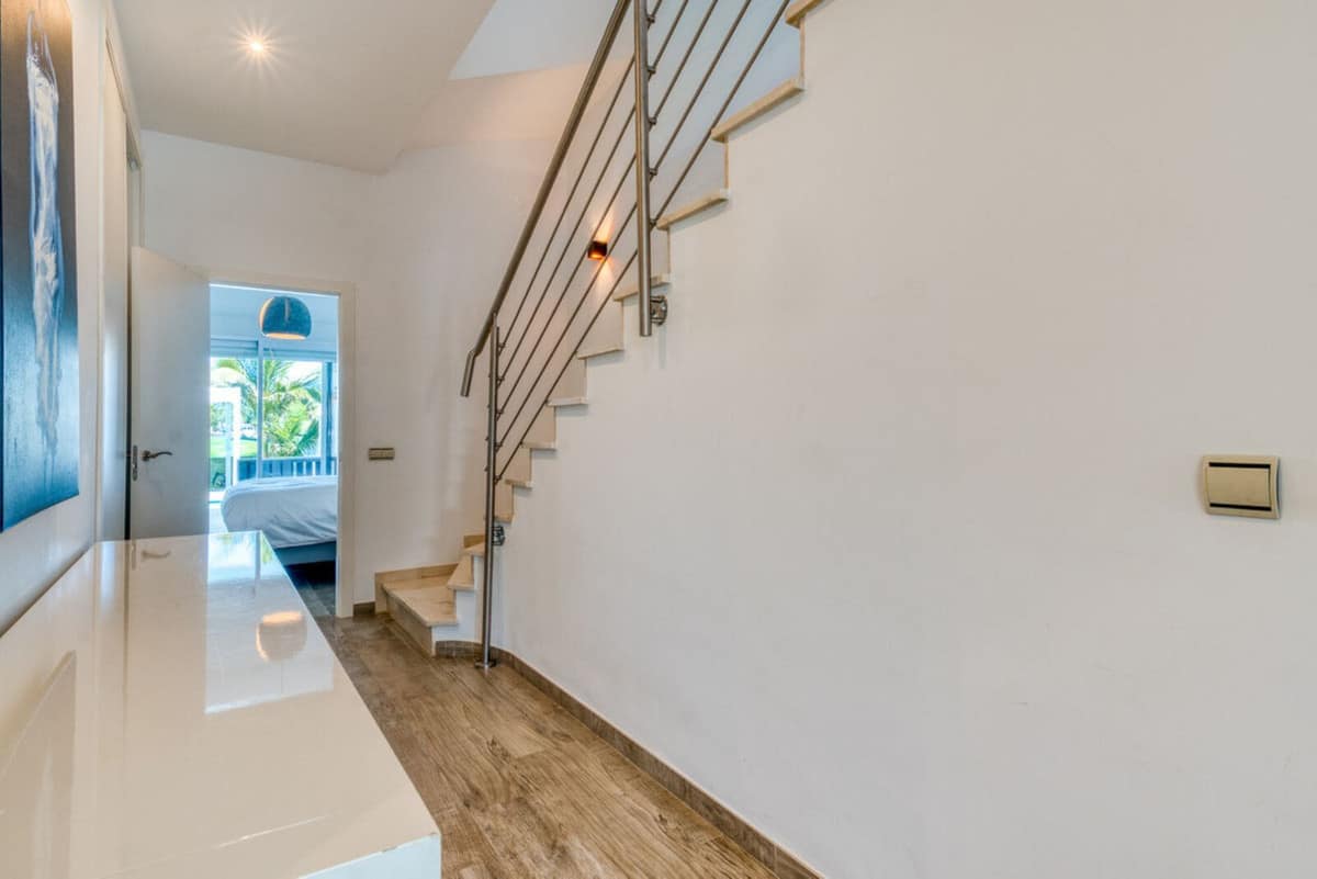 Drie slaapkamers villa direct aan de golfbaan in Riviera del Sol in Riviera del Sol - foto 18