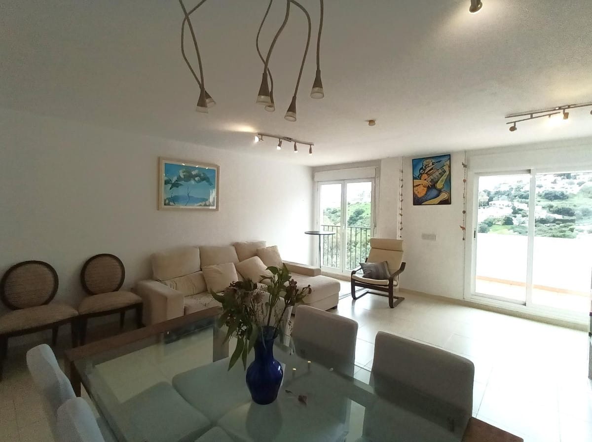 4 bedroom Apartment in Torrequebrada in Torrequebrada - foto 8