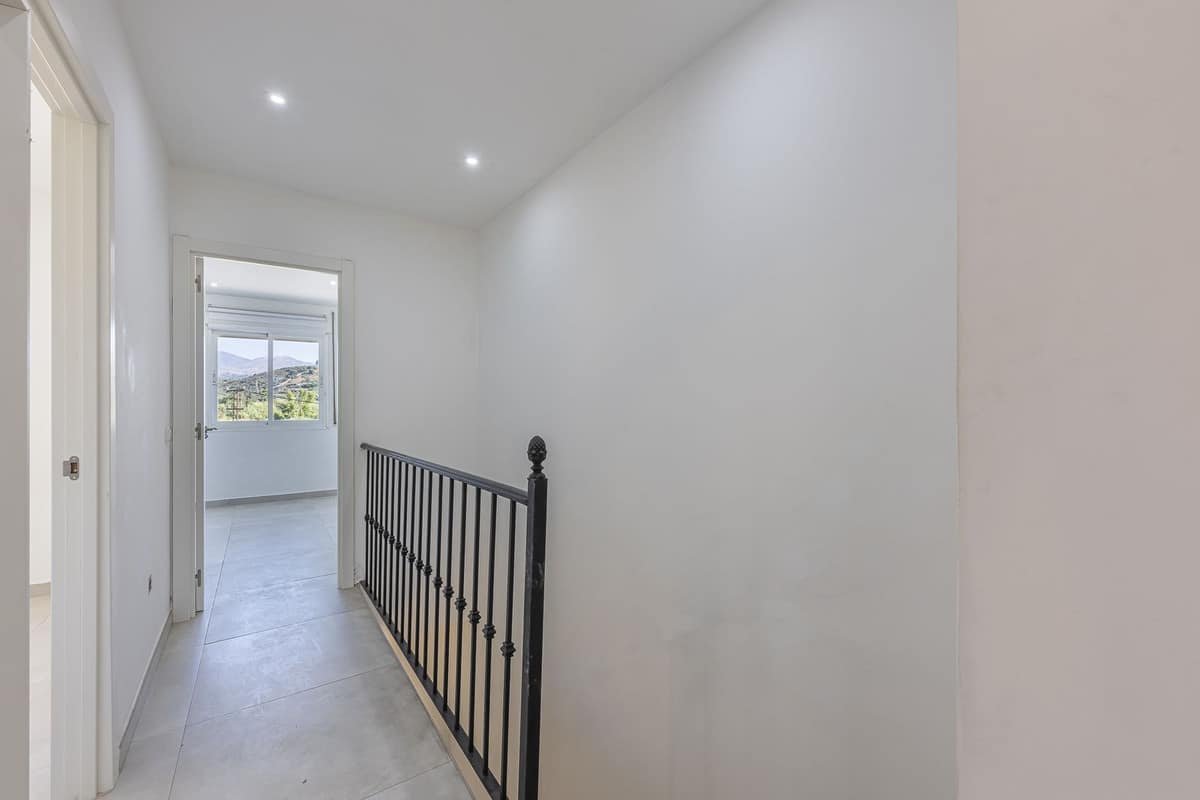 Drie-slaapkamerwoning in Estepona in Estepona - foto 8