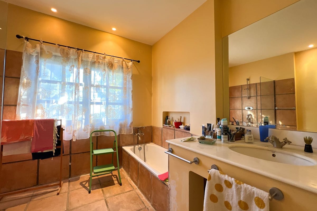 4-slaapkamer villa in Estepona met zee- en bergzichten in Estepona - foto 17