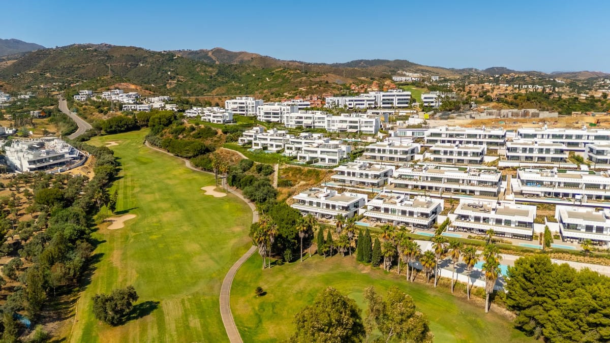 Spectaculair 2-slaapkamer penthouse met privézwembad en panoramisch uitzicht in Marbella in Marbella - foto 11